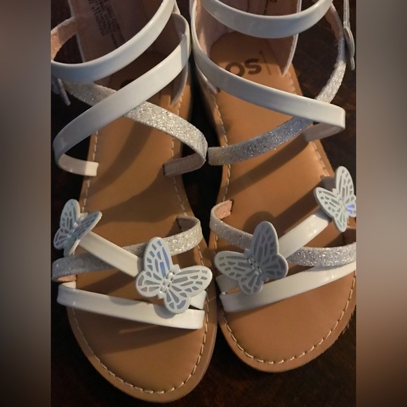 SO girl white sandals with butterfly detail sz13 - Picture 5 of 11